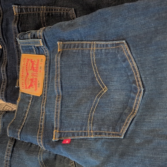 Lot of 5 pair Levi Jeans 4 pair size 36x32 and one pair 36x34 - Picture 2 of 13